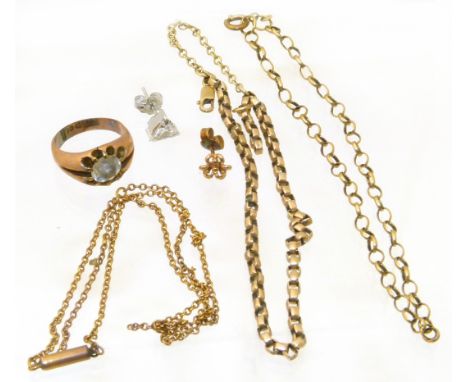 A selection of 9ct gold and other jewellery, including a 9ct gold paste ring, a 9ct gold bracelet, two chains (AF) and two od