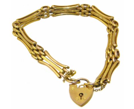 A padlock bracelet, the textured gate link bracelet with heart shape padlock clasp, stamped 9ct, length 19cm, gross weight 10