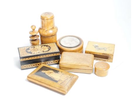 A mixed collection of small treen items and boxes to include a miniature dominos set, a Tunbridge ware ring box, etc.