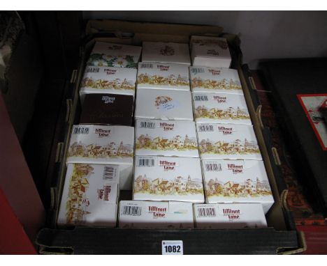Seventeen Lilliput Lane Models, (including Collectors Club and Classics issues) - Partridge Cottage, Riverview, Wheyside Cott