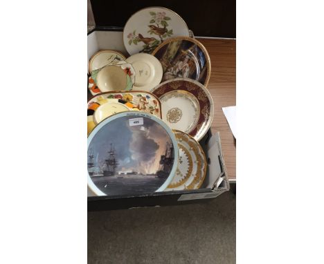 Box of collectable plates includes battle of the Nile , Clarice cliff etc . 