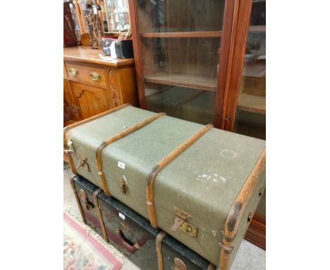 Vintage travel trunk with fitted liner . 