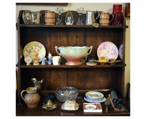Assorted collectables to include; brass inkwell, Pratt pot lid 'Hide and Seek', Whitefriars-style 'Bark' vase, Hummel figure 