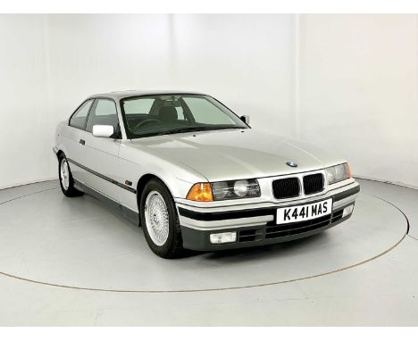 Registration: K441MAS  VIN: WBABF22060JA72640  Mileage Showing: 42,000  Transmission: Automatic  MOT: 05/12/2024First registe