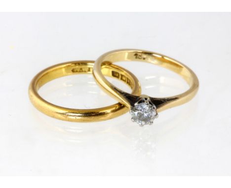 Single stone diamond ring, round brilliant diamond measuring an estimated 0.30ct, claw set in stamped 18ct, ring size K½, tog