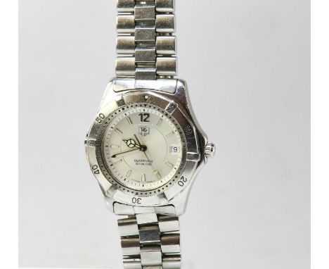 Tag Heuer 2000 series,a reference WK2116 gentlemen's stainless steel wristwatch , with unidirectional bezel, signed silvered 