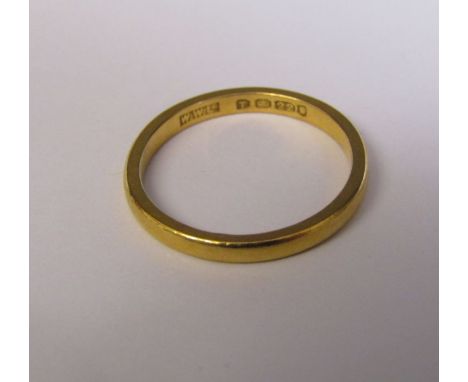 22ct gold band ring, size J/K weight&nbsp; 2.3 g