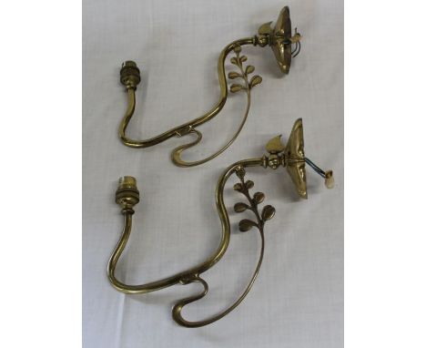 Pair of decorative brass electric wall mounted light fitments
