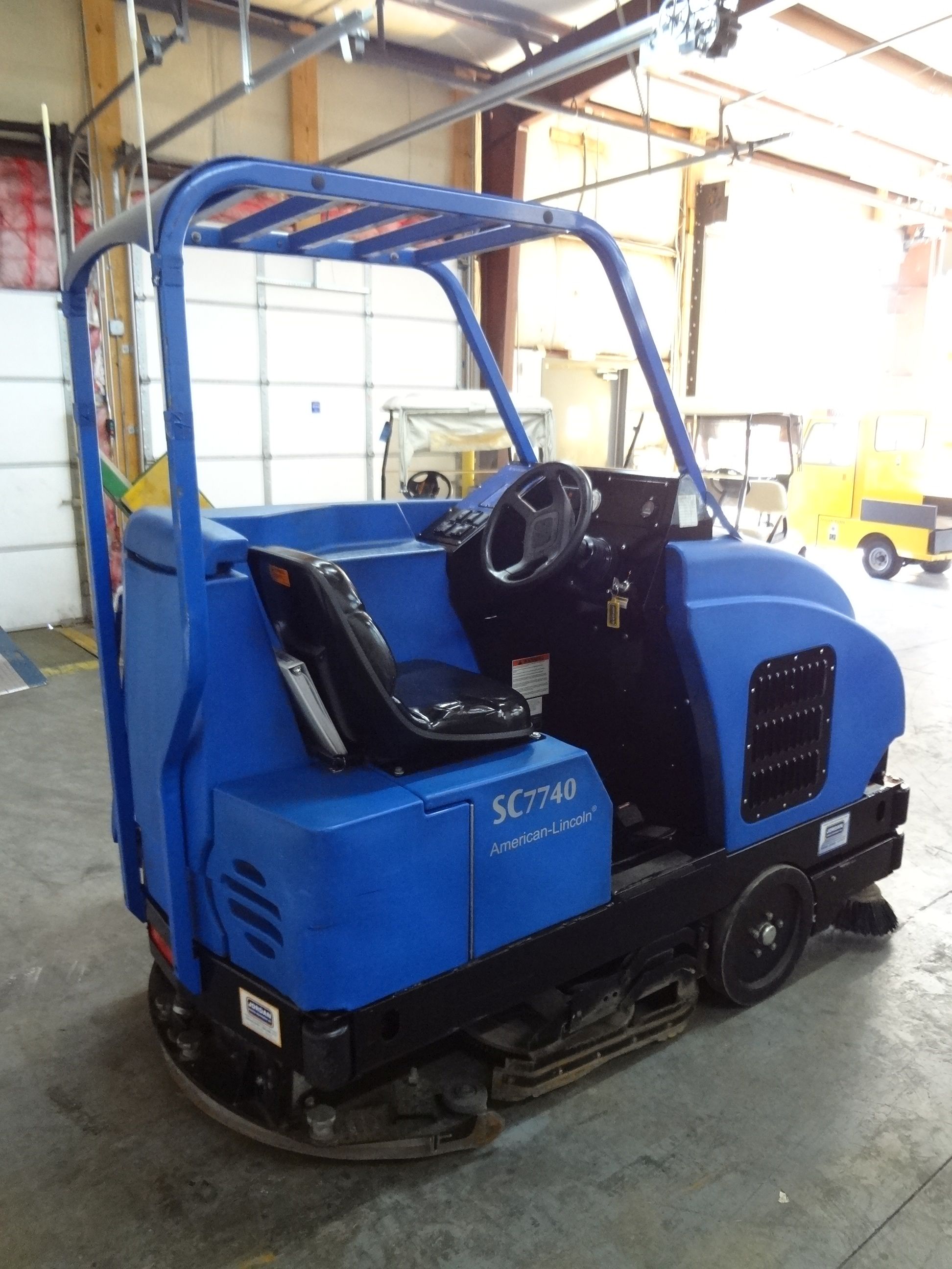 AMERICAN LINCOLN ALTO MODEL SC7740 SIT DOWN LP GAS FLOOR Sweeper