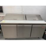 MKE - Neuf - Comptoir préparation 3 portes # IMK-ST-72 , 72 x 30"