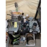 Gros lot varié de verres' ustensils, receptacles rebus +++