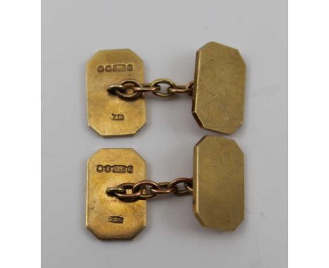 A PAIR OF PLAIN 9CT GOLD CHAIN LINK CUFFLINKS, of rectangular, canted form, weight; 12.6gCondition report:  The cufflink face
