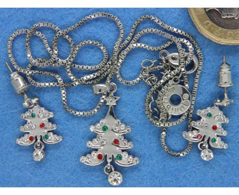 Collection of white metal jewellery including pendants and earrings. P&amp;P Group 1 (£14+VAT for the first lot and £1+VAT fo