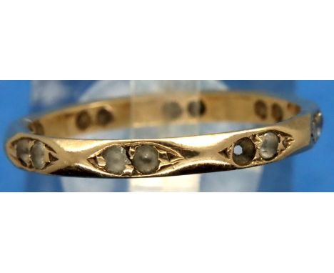 9ct gold stone set ring size Q/R, 1.9g. One stone missing. P&amp;P Group 1 (£14+VAT for the first lot and £1+VAT for subseque