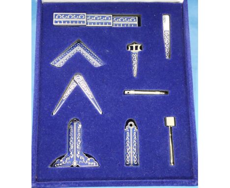 Boxed miniature presentation set of Masonic working tools. P&amp;P Group 1 (£14+VAT for the first lot and £1+VAT for subseque