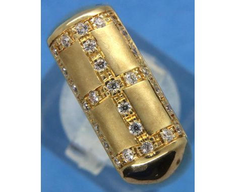 Contemporary heavy gauge 14ct gold diamond set half eternity ring, size O/P, 9.5g. P&amp;P Group 1 (£14+VAT for the first lot