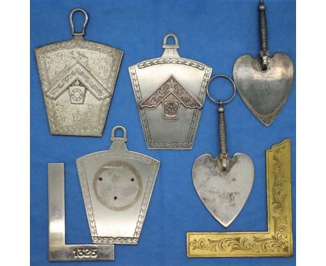 Mixed Masonic sash, jewels and working tools. P&amp;P Group 1 (£14+VAT for the first lot and £1+VAT for subsequent lots) 