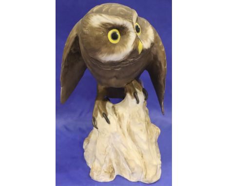 Large Spode ceramic, Little Owl, H: 22 cm. P&amp;P Group 2 (£18+VAT for the first lot and £3+VAT for subsequent lots) 
