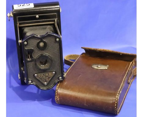 Antique bakelite Rajar no 6 bellows film camera with leather case. P&amp;P Group 1 (£14+VAT for the first lot and £1+VAT for 