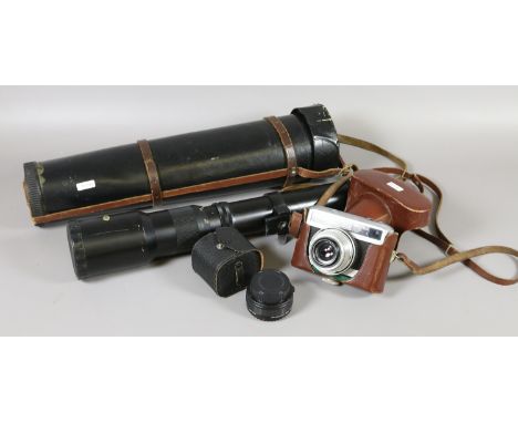 A cased Carl Zeiss Jena Werra camera and two cased lenses.