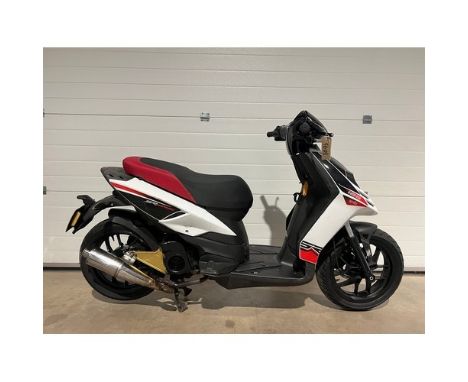 Aprilia SR 125 scooter. 2014. Engine Runs.Reg YE64 VGU. V5