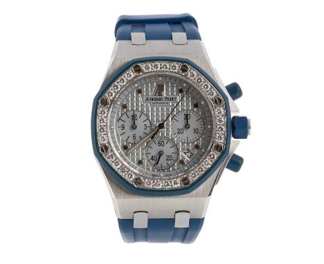 AUDEMARS PIGUET ROYAL OAK OFFSHORE DIAMOND AND EIGHTEEN CARAT WHITE GOLD AUTOMATIC WRIST WATCH the impressed grid dial with d