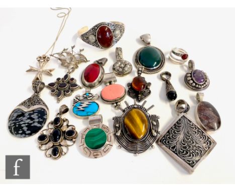 Nineteen assorted items of low grade and Sterling silver items to include a bangle, a brooch, a ring and fifteen assorted pen