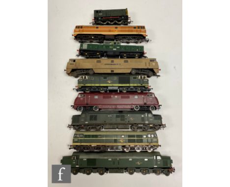 Nine OO gauge diesel locomotives, all unboxed, by Heljan, Airfix, Hornby, Bachmann, etc., to include Class 40 BR D325, Class 