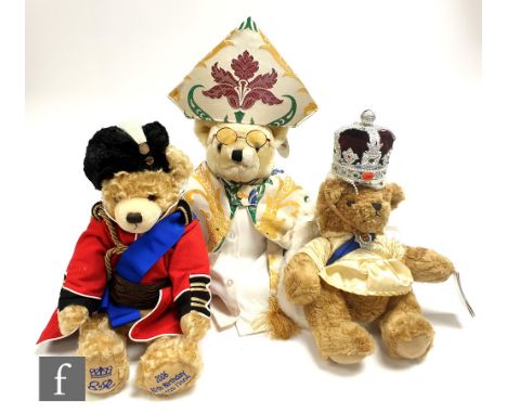 A collection of assorted teddy bears, to include Hermann, Canterbury Bears, Steiff, Russ, etc. (approximately 21) 