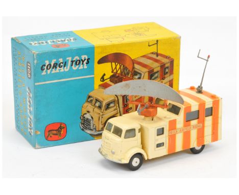 Corgi 1106 Decca Mobile Airfield Radar Scanner - cream body 4 x light orange stripes, silver trim, flat spun hubs - Good Plus