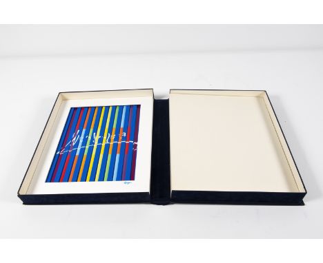 YACOOV AGAM (born 1928) Coffret   Ensemble de 10 sérigraphies. Signées et numérotées 326/540. Composition en plexiglass amovi