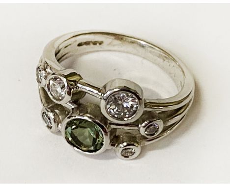 MULTI STONE 9CT WHITE GOLD DIAMOND RING WITH TOURMALINE STONE - SIZE K