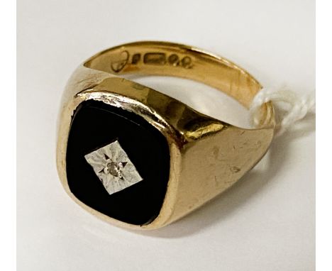 VINTAGE 9 CARAT GOLD BLACK ONYX &amp; DIAMOND SIGNET RING SIZE N