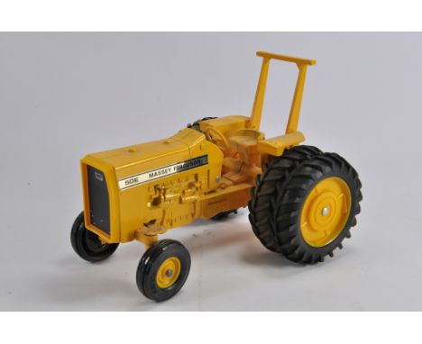 Ertl 1/16 Massey Ferguson 50E Tractor. NM.
