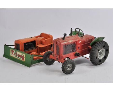 Duo of Triang issues including Bulldozer and Tractor. Minic Series. Generally F. (2)