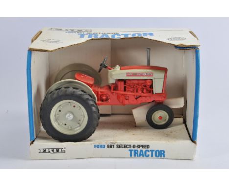 Ertl 1/16 Ford 981 Select O Speed Tractor. NM in VG to E Box.