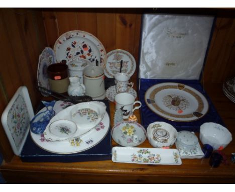 VARIOUS CERAMICS, GLASS, etc, boxed Spode plate, Aynsley, Minton etc