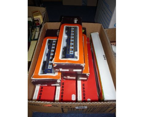 A QUANTITY OF BOXED HO GAUGE S.N.C.F AND C.I.W.L COACHES, Jouef and Lima, with a boxed Mehanotehnika bodyshell (7)