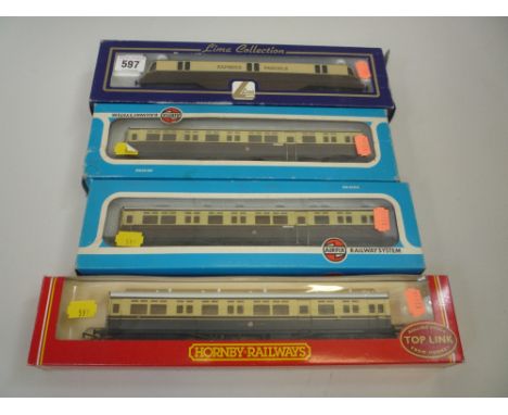 FOUR BOXED OO GAUGE G.W.R. AUTOCOACHES, Lima 'Express Parcels' No.34 (L205143) 2 x Airfix No.187 (54255) and Hornby No.190 (R