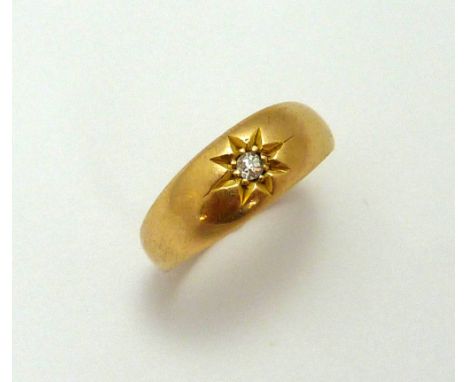 AN 18CT GOLD DIAMOND GYPSY RING, with old cut diamond and star engraving, hallmarks for Chester, ring size K