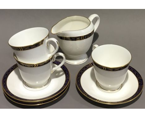A Royal Worcester Mountbatten pattern six place dinner service