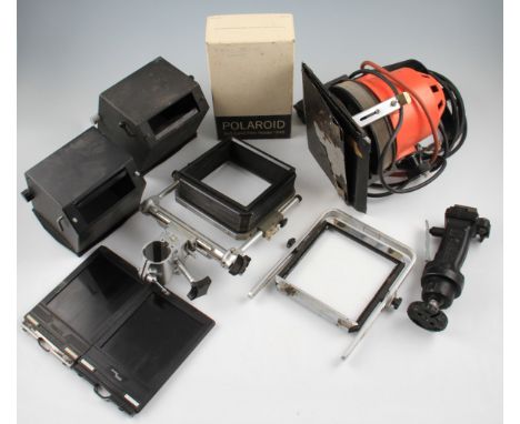 A quantity of assorted camera photography equipment to include; Redhead studio lamp, fourteen fidelity 5 by 4 dark slides, Ma