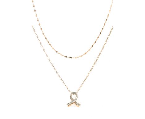 An 18ct rose gold chain, with oval hammered links, to side lever clasp, Sheffield, 455mm long, 1.47g, together with a silver 