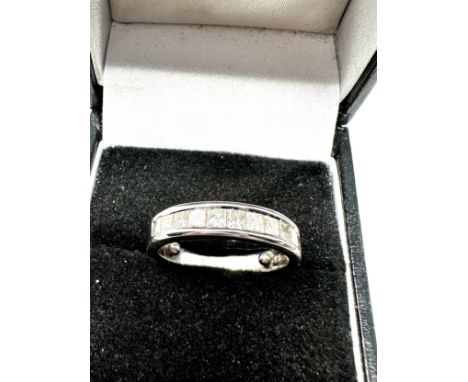 18ct white gold diamond half eternity ring (4.7g) 