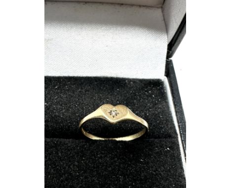 9ct gold vintage gem set heart ring (0.6g) 