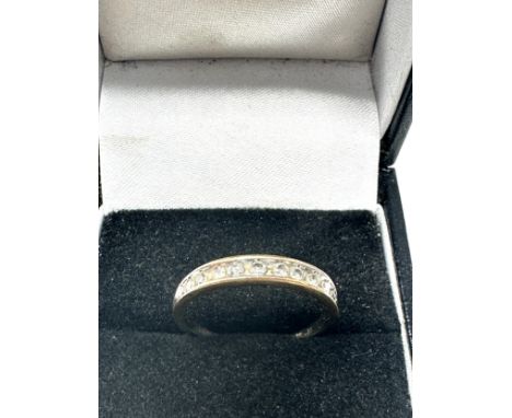 9ct gold diamond dress ring (1.4g) 