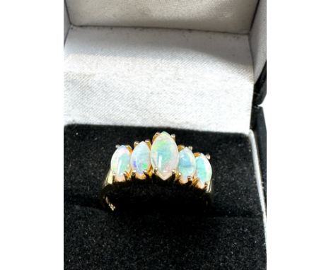 14ct gold opal five stone ring (3.2g) 