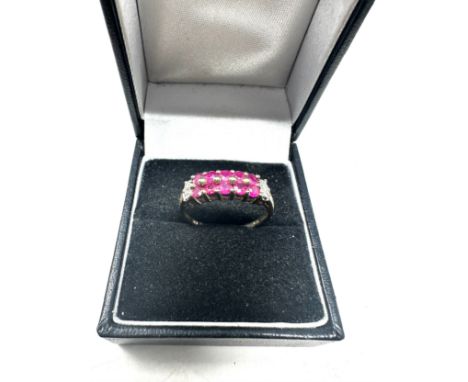 9ct gold diamond and ruby dress ring (2g) 