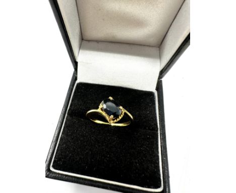 9ct gold sapphire single stone ring (2.1g) 