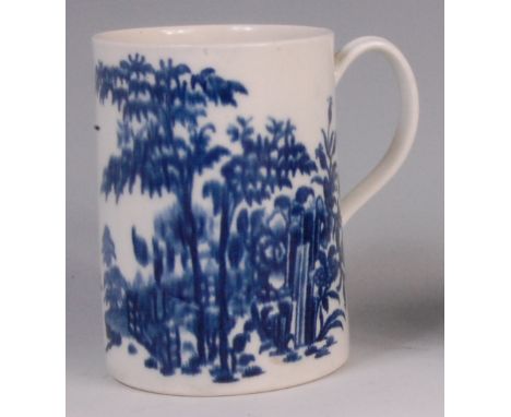 An 18th century Worcester blue and white porcelain tankard, circa 1765, transfer printed in the Plantation pattern, having gr